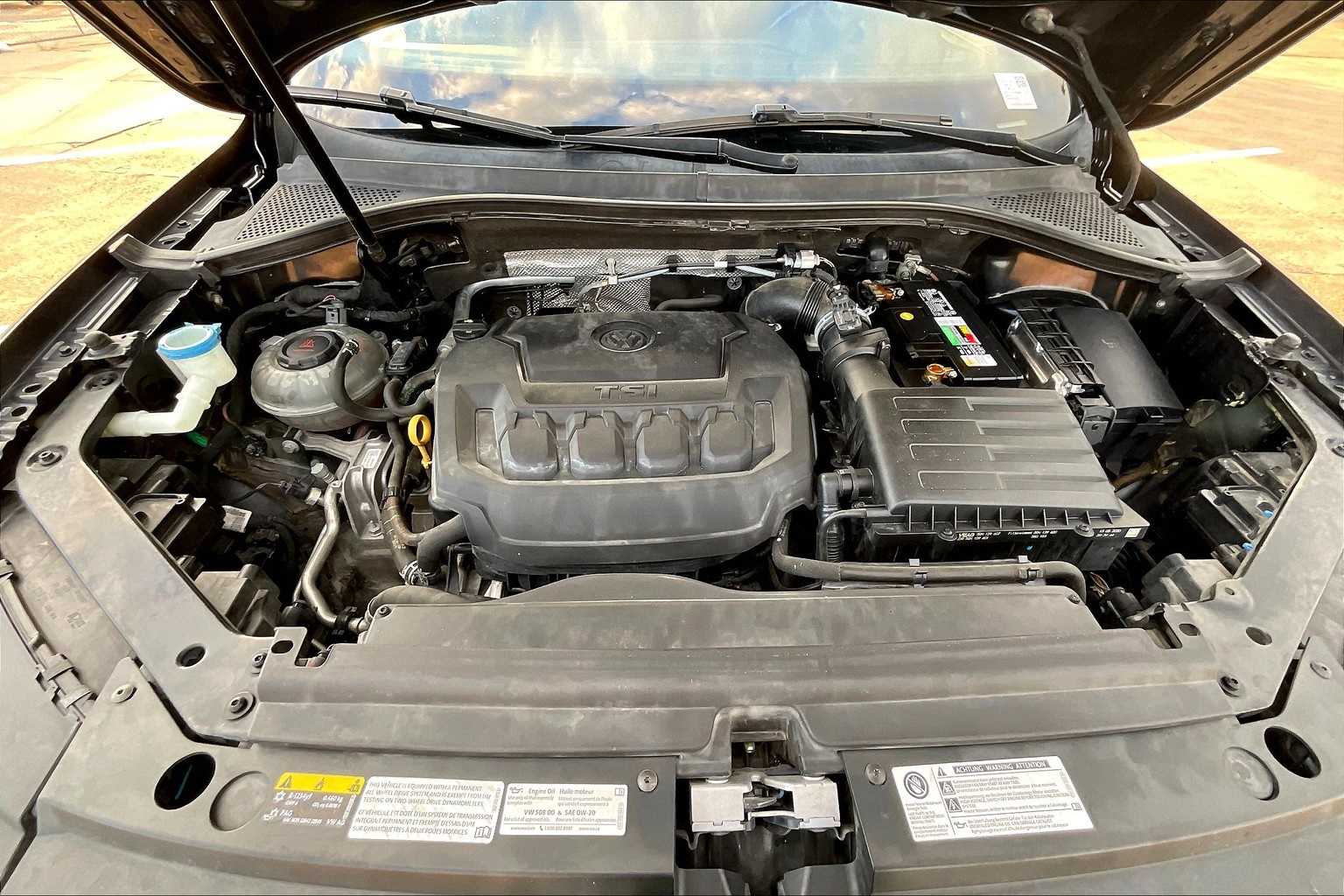 Thumbnail: 2020 Volkswagen Tiguan - 9