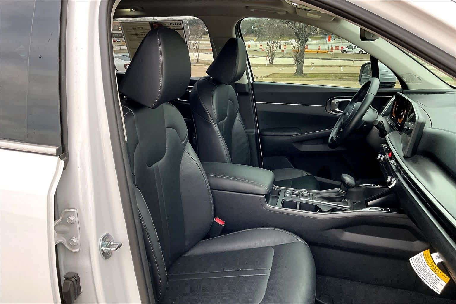 Thumbnail: 2024 Kia Sorento - 12