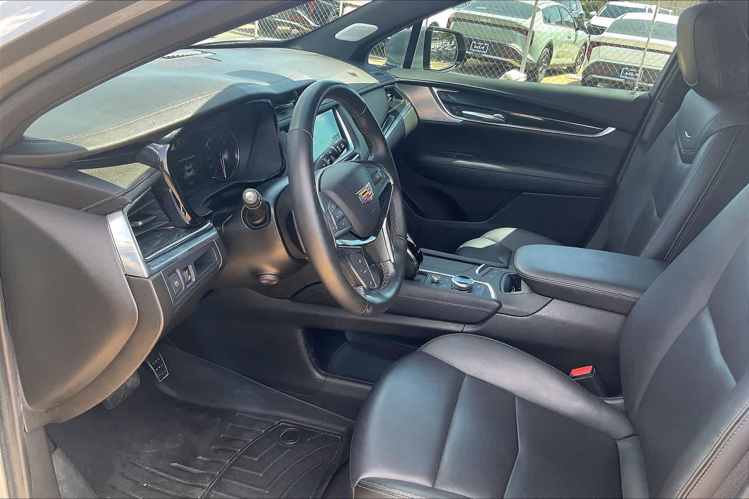 Thumbnail: 2023 Cadillac XT5 - 2