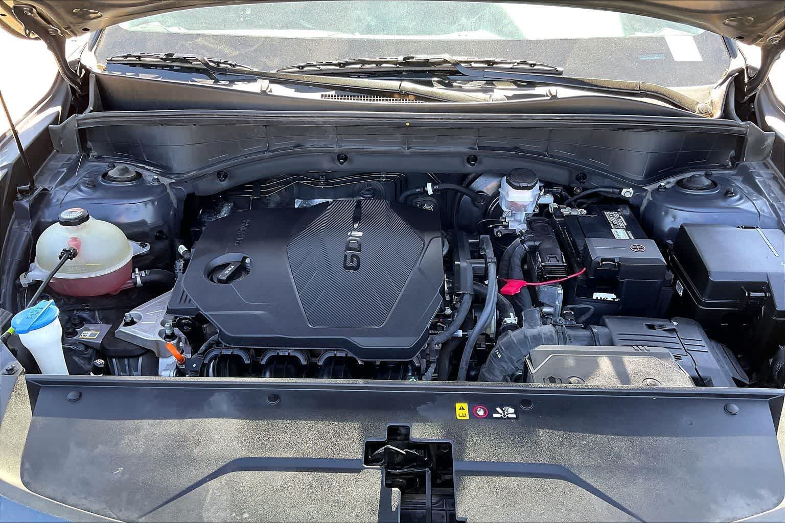 Thumbnail: 2023 Kia Sorento - 8