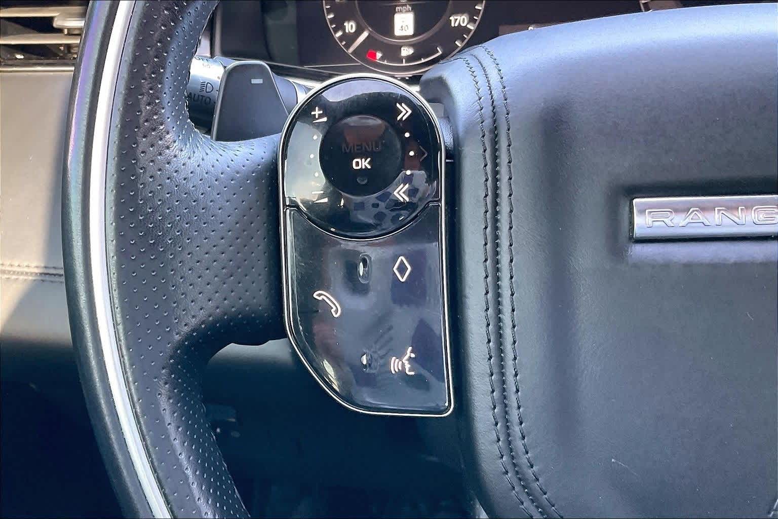 Thumbnail: 2020 Land Rover Range Rover Evoque - 24