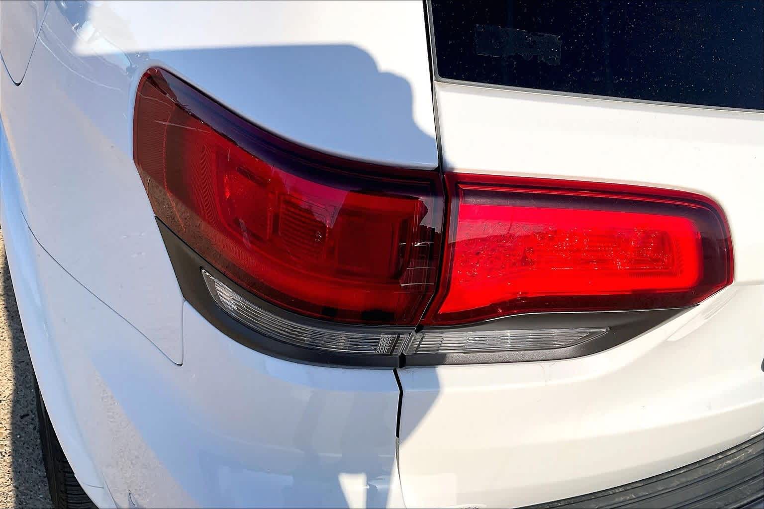 Thumbnail: 2021 Jeep Grand Cherokee - 31