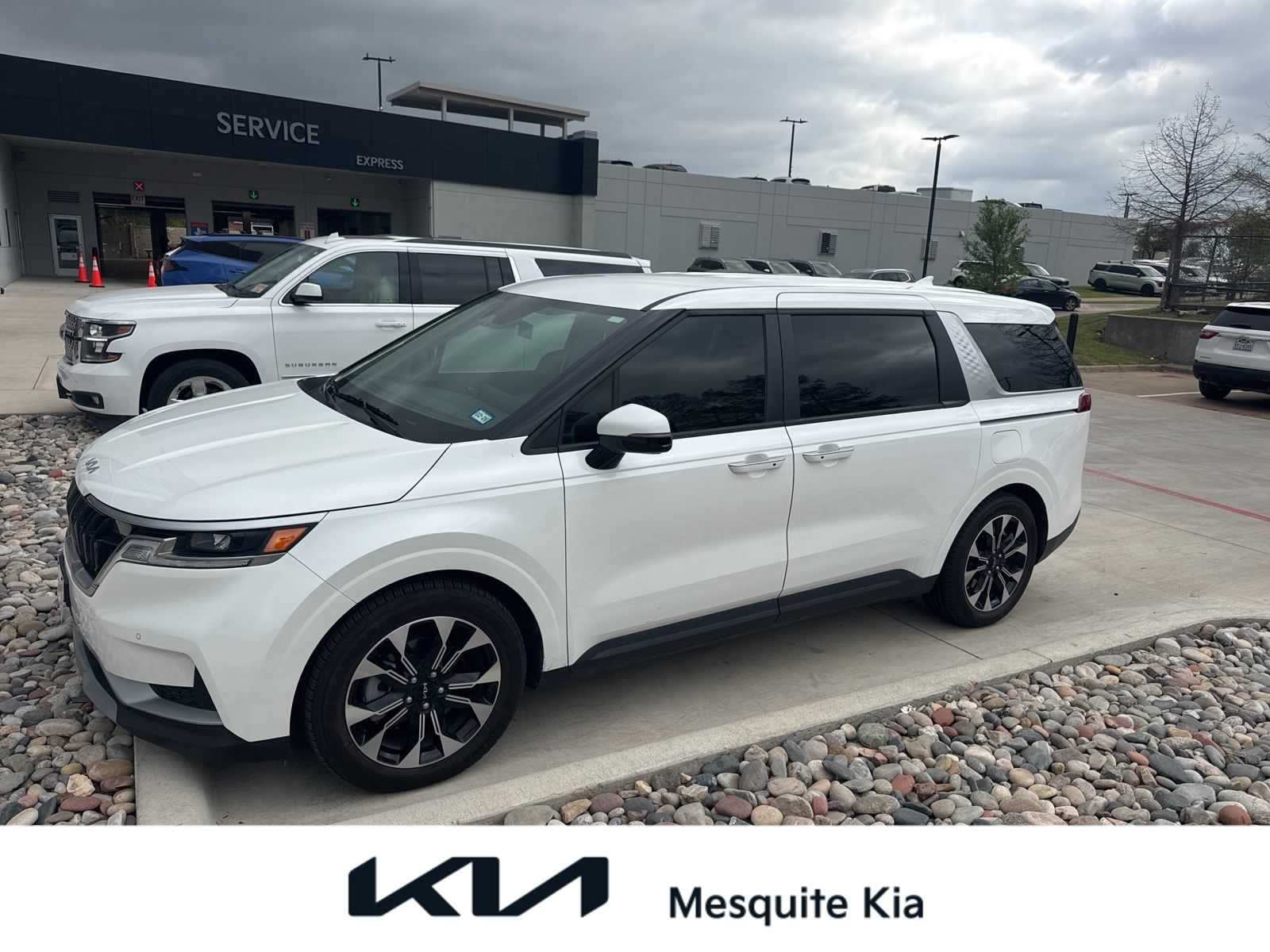 Thumbnail: 2024 Kia Carnival - 1