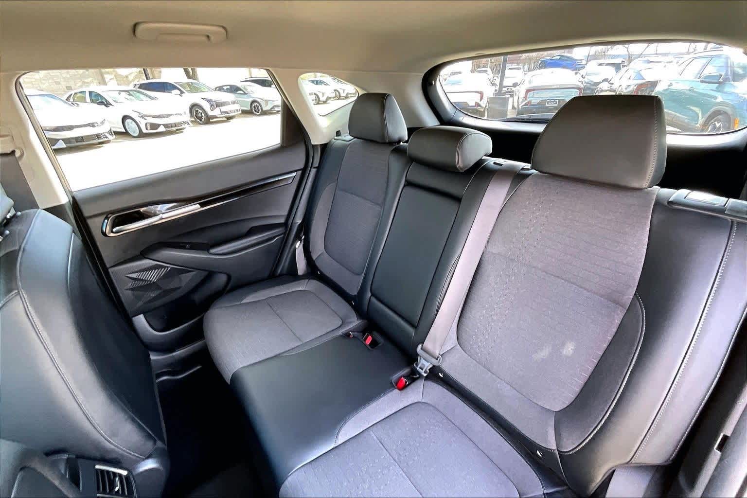 Thumbnail: 2023 Kia Seltos - 29