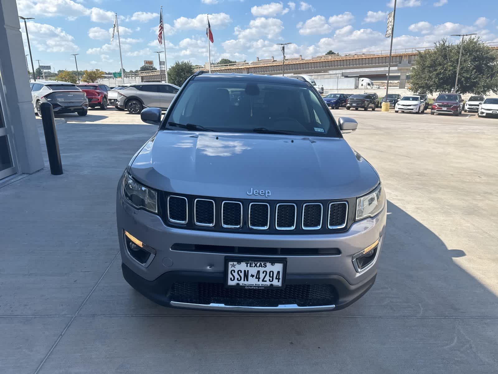 2019 Jeep Compass Limited photo 3