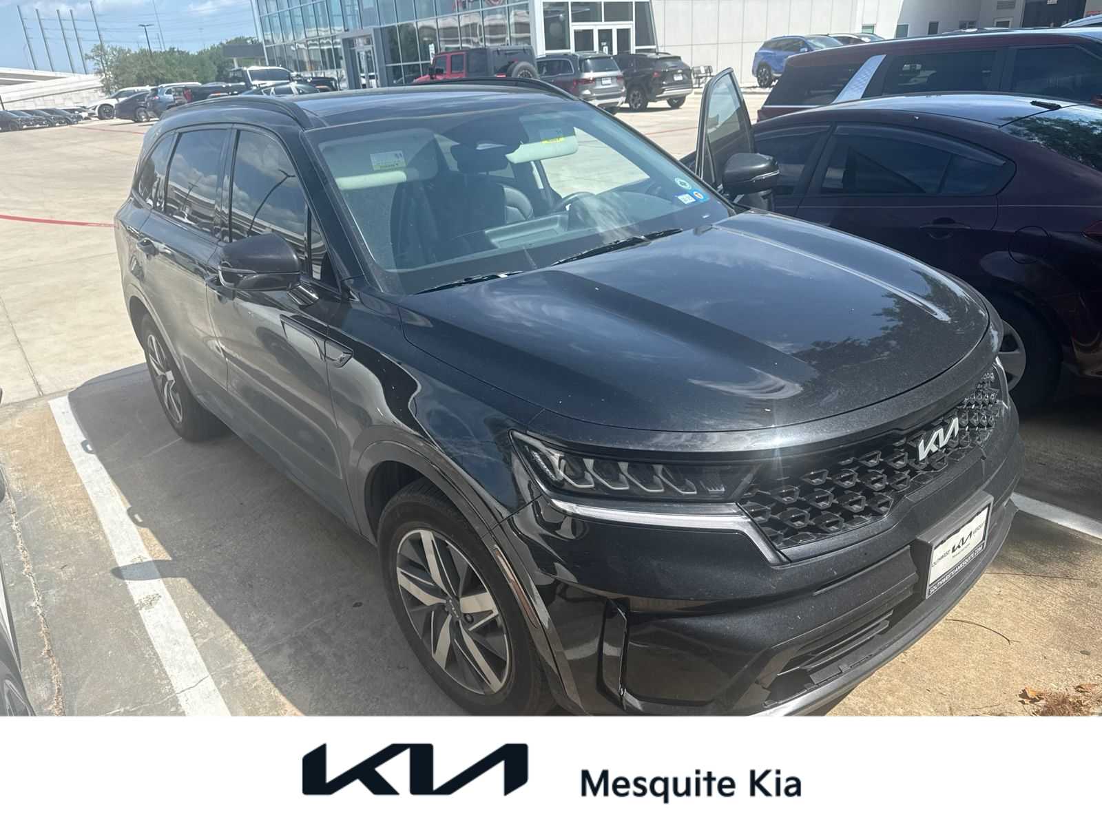 Thumbnail: 2023 Kia Sorento - 1