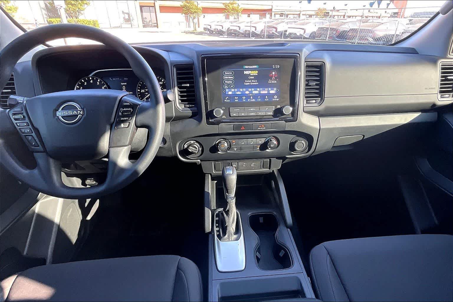 Thumbnail: 2022 Nissan Frontier - 10