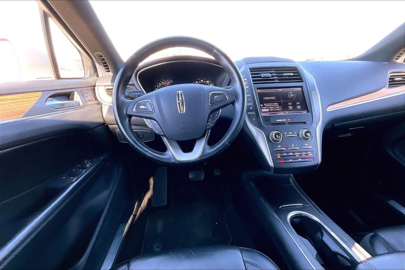 Thumbnail: 2015 Lincoln MKC - 14