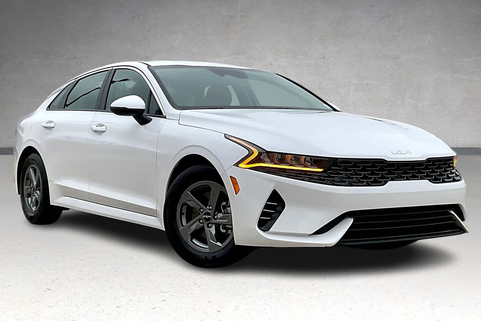 Thumbnail: 2022 Kia K5 - 20