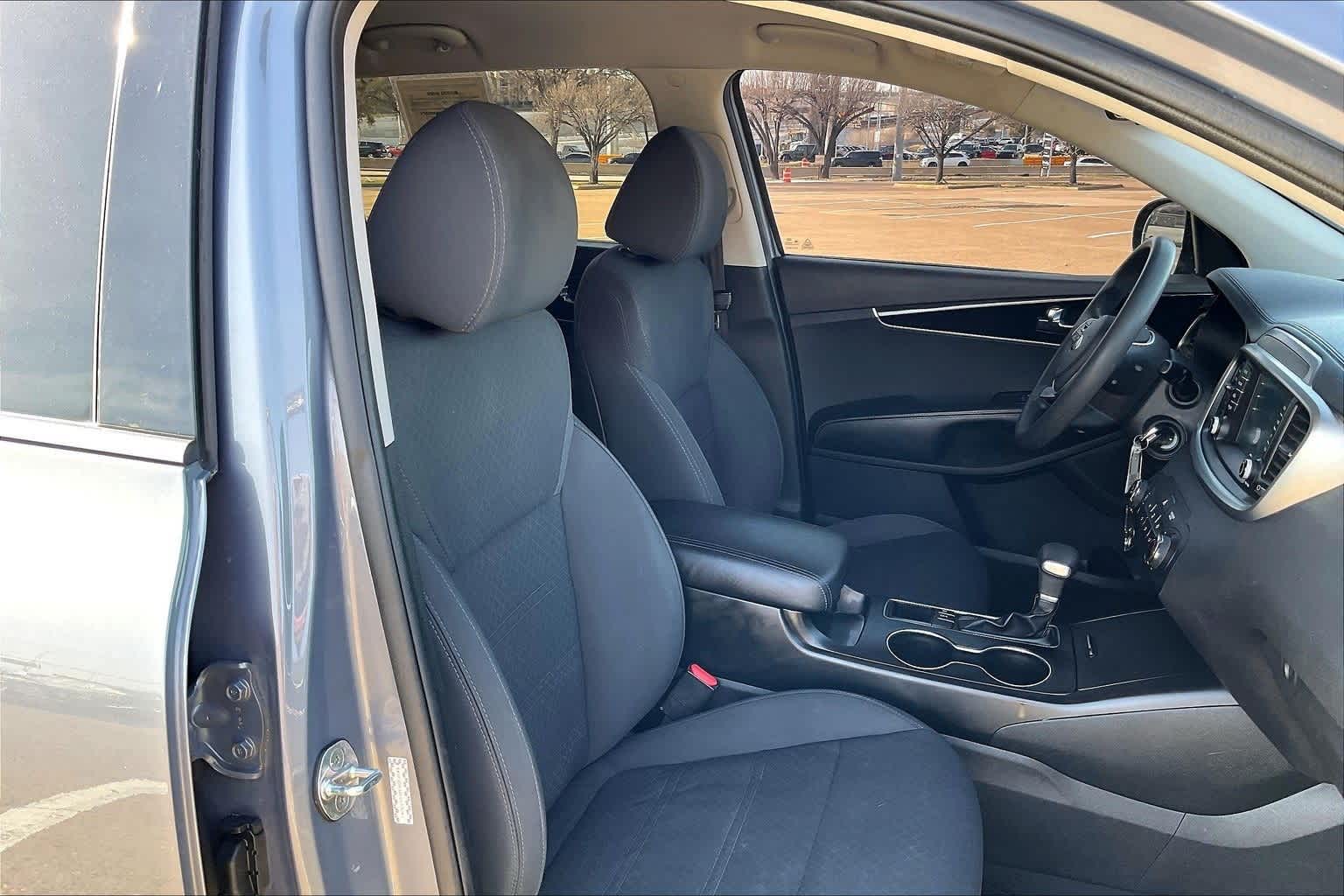 Thumbnail: 2020 Kia Sorento - 13