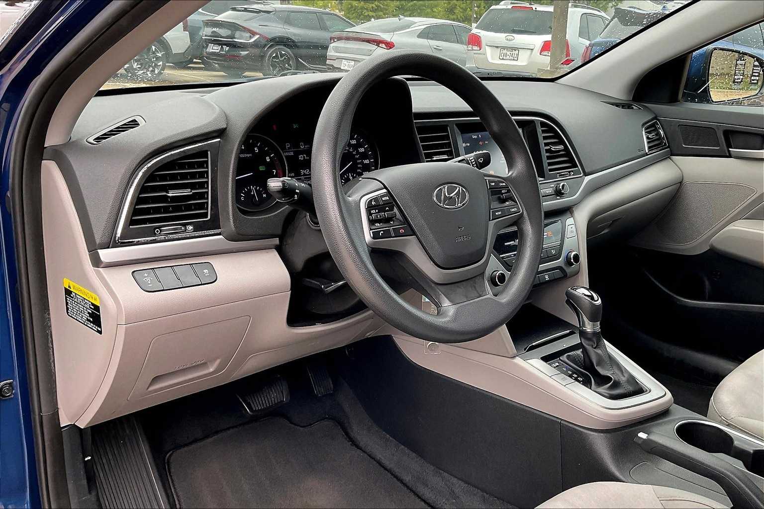 Thumbnail: 2017 Hyundai Elantra - 2