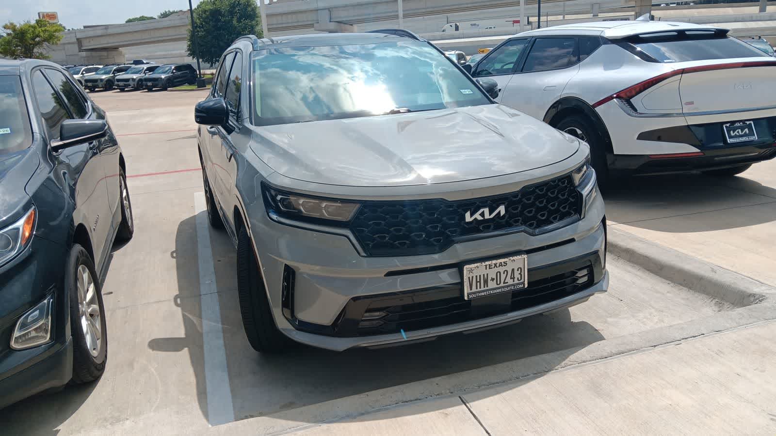Thumbnail: 2023 Kia Sorento - 12