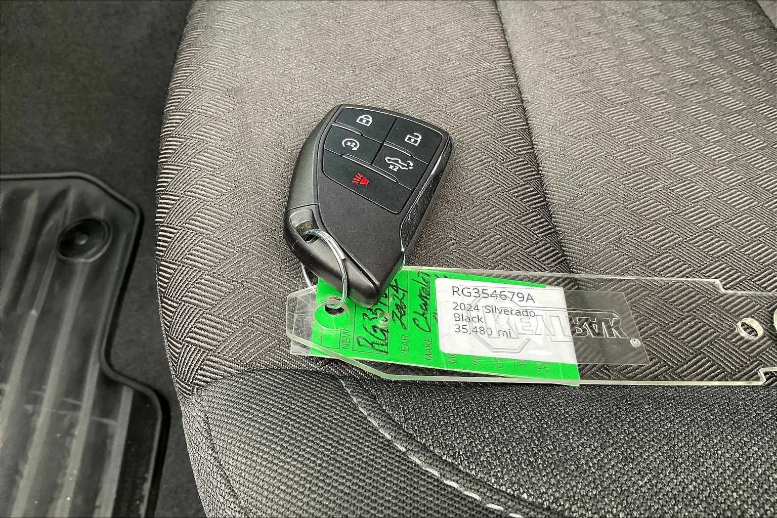 Thumbnail: 2024 Chevrolet Silverado 1500 - 19