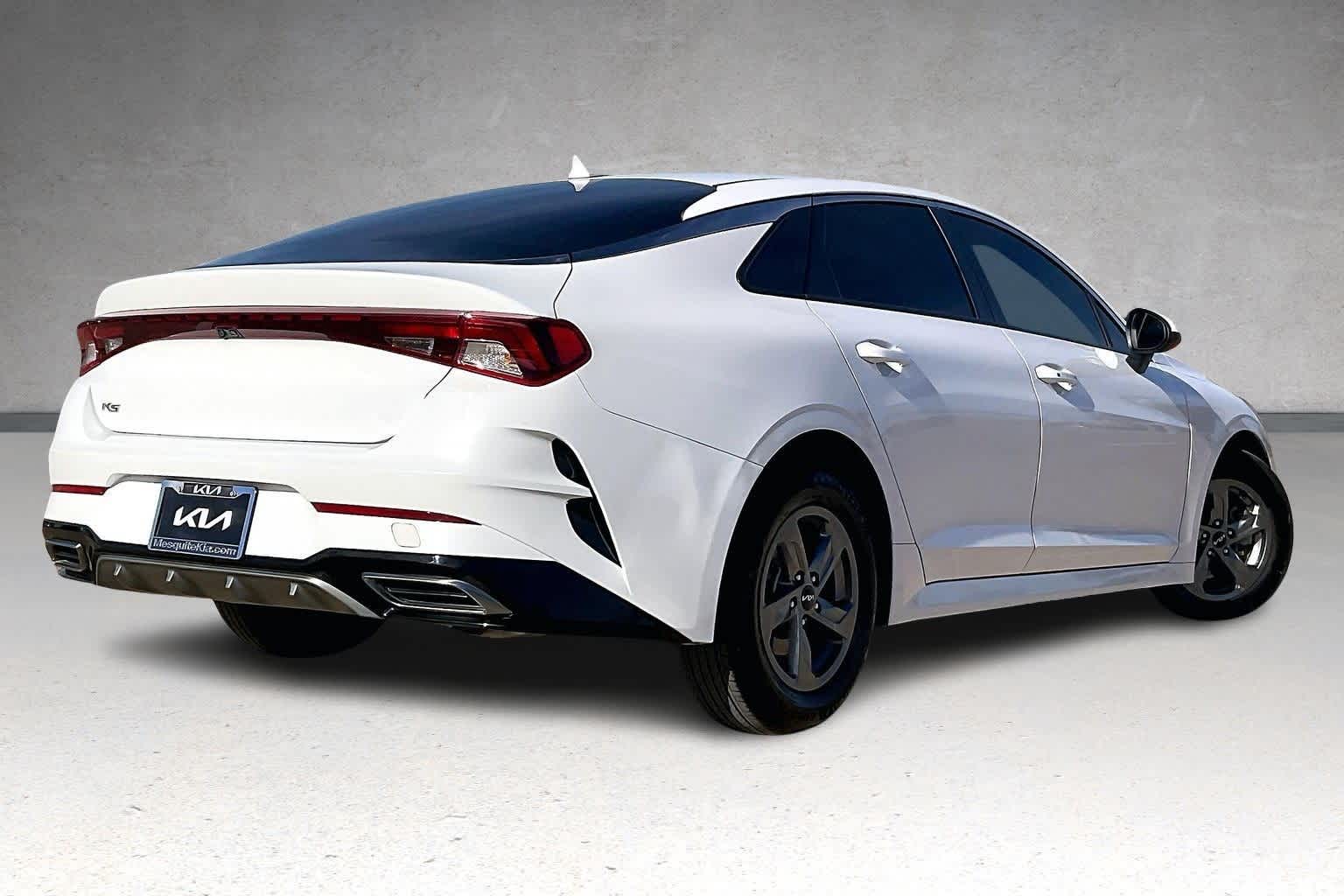 Thumbnail: 2022 Kia K5 - 21