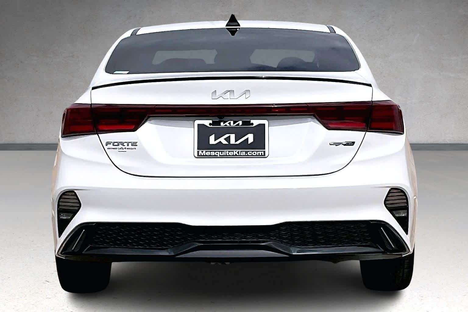 Thumbnail: 2023 Kia Forte - 5