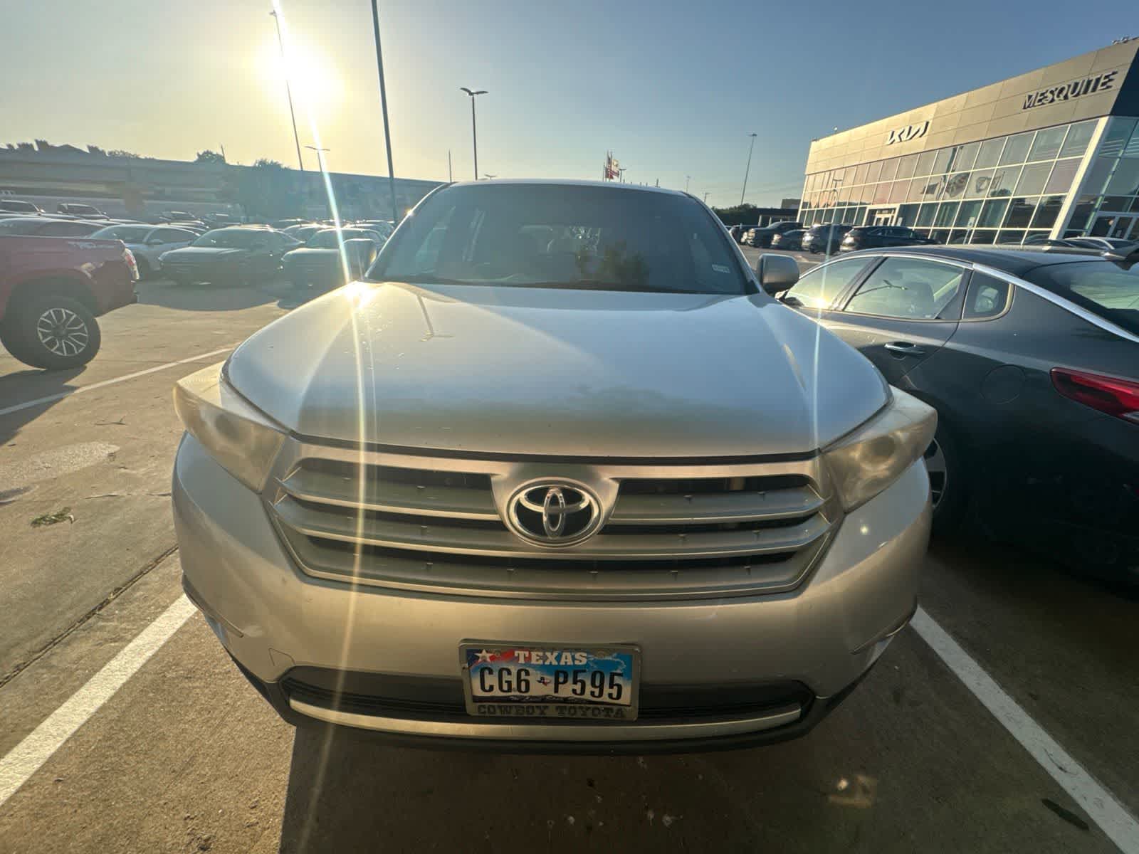 Thumbnail: 2011 Toyota Highlander - 2