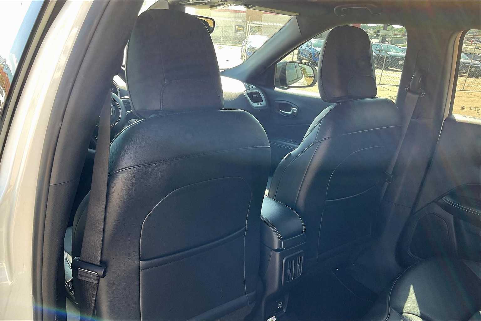 Thumbnail: 2021 Jeep Compass - 12