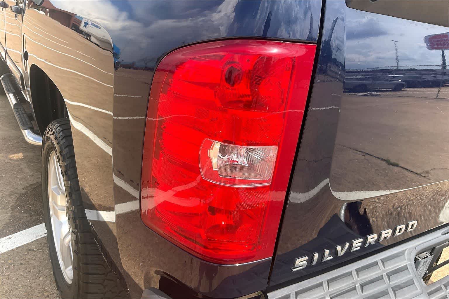 Thumbnail: 2008 Chevrolet Silverado 1500 - 28