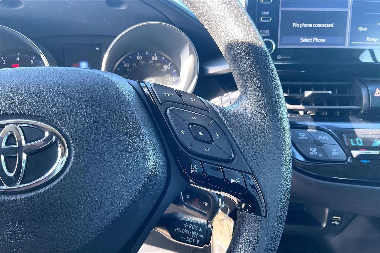 Thumbnail: 2021 Toyota C-HR - 24