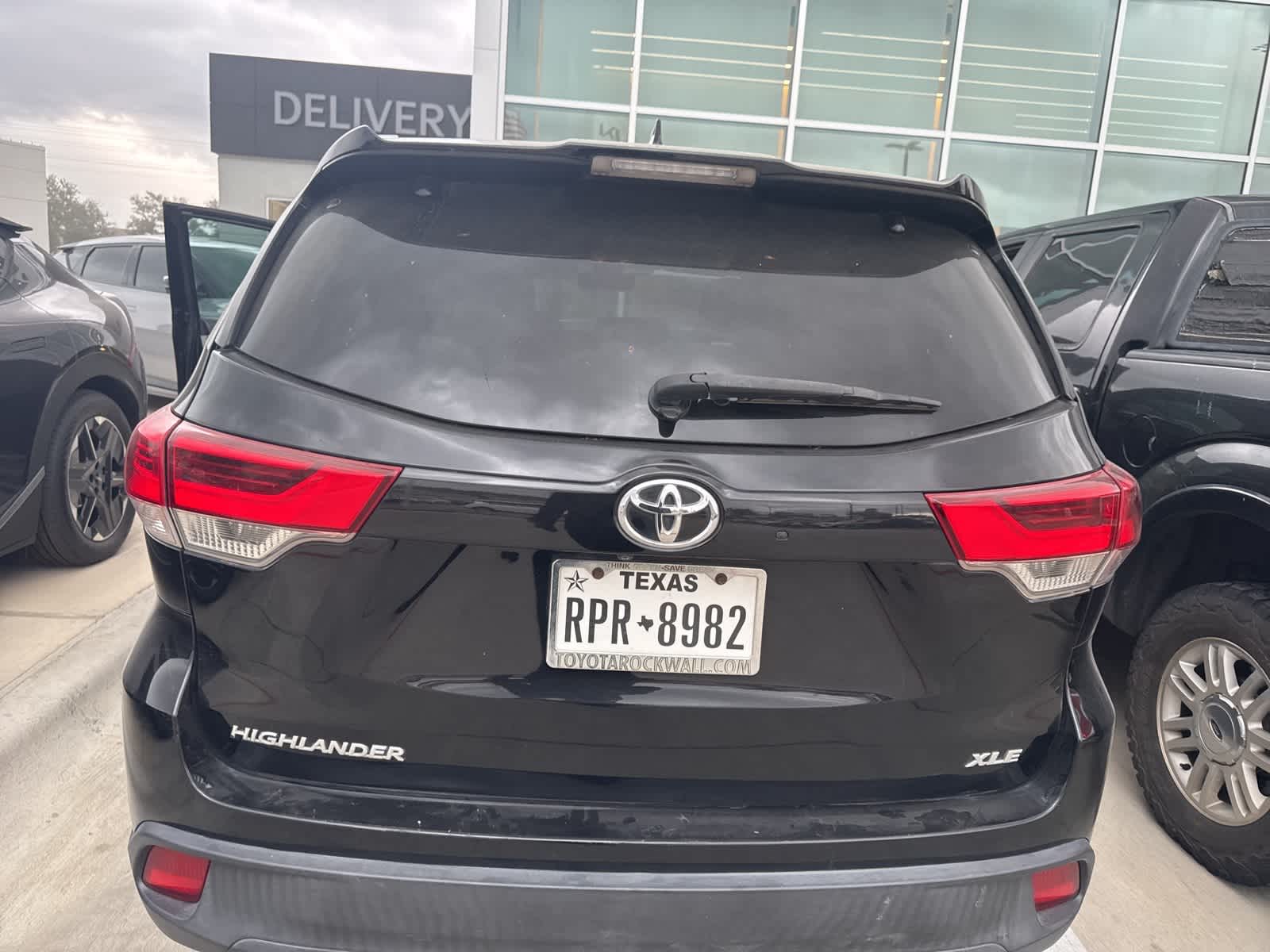 Thumbnail: 2019 Toyota Highlander - 3