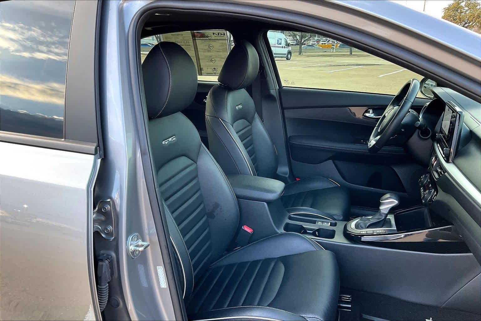 Thumbnail: 2024 Kia Forte - 13