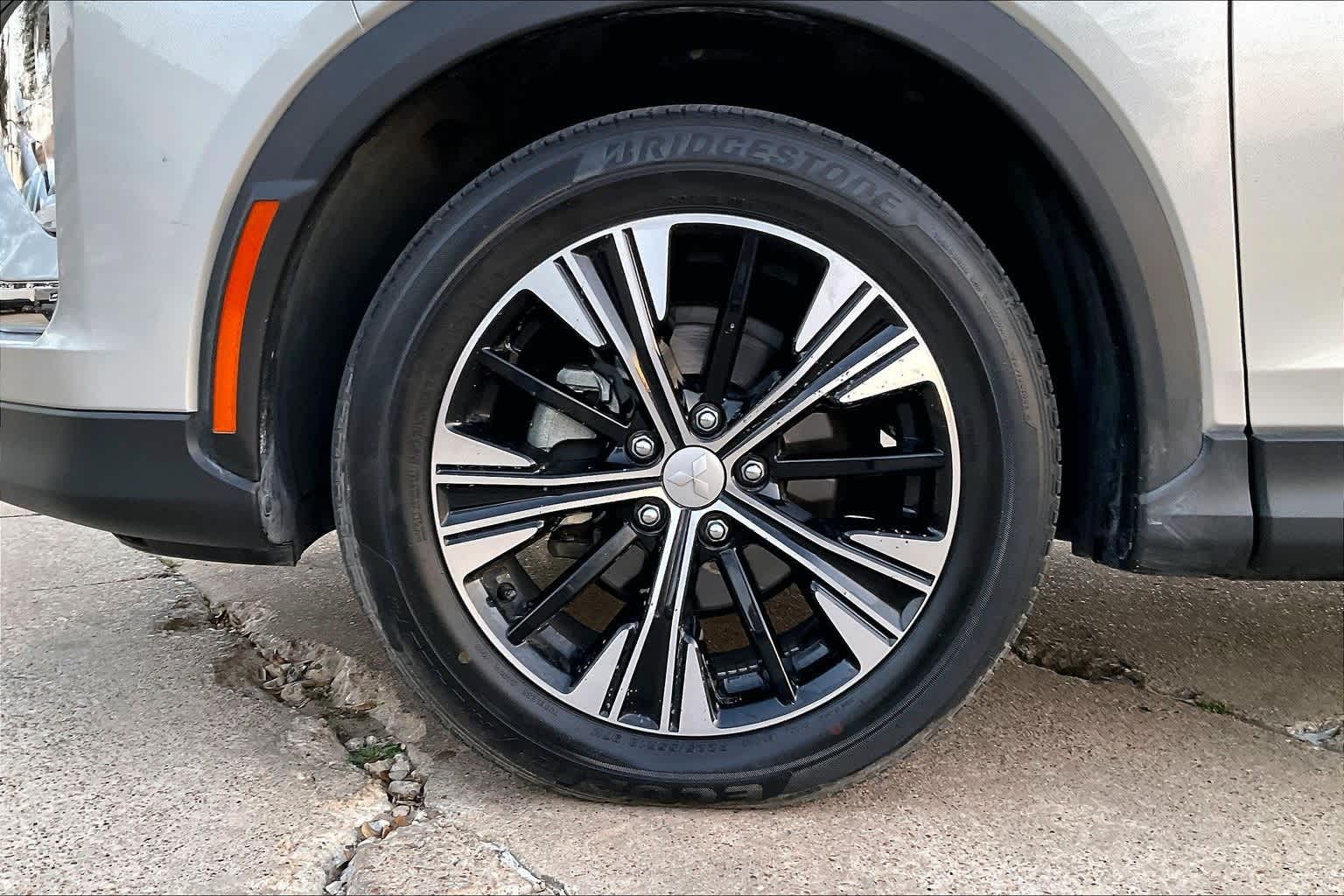 Thumbnail: 2022 Mitsubishi Eclipse Cross - 8