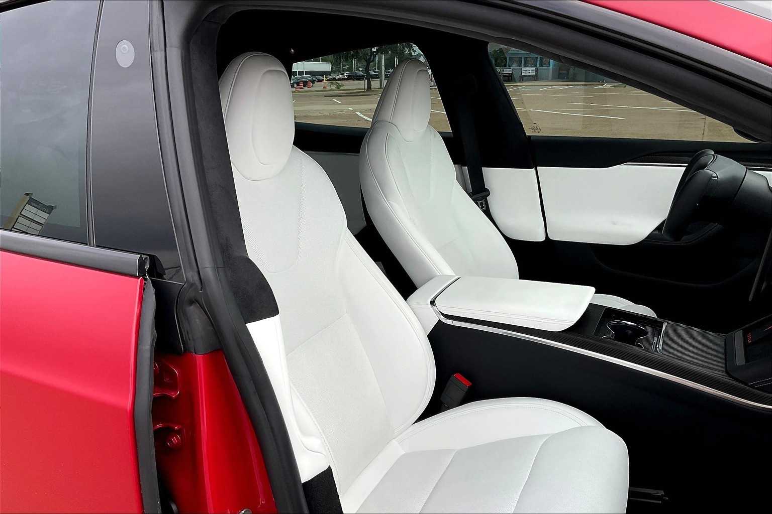Thumbnail: 2023 Tesla Model S - 12