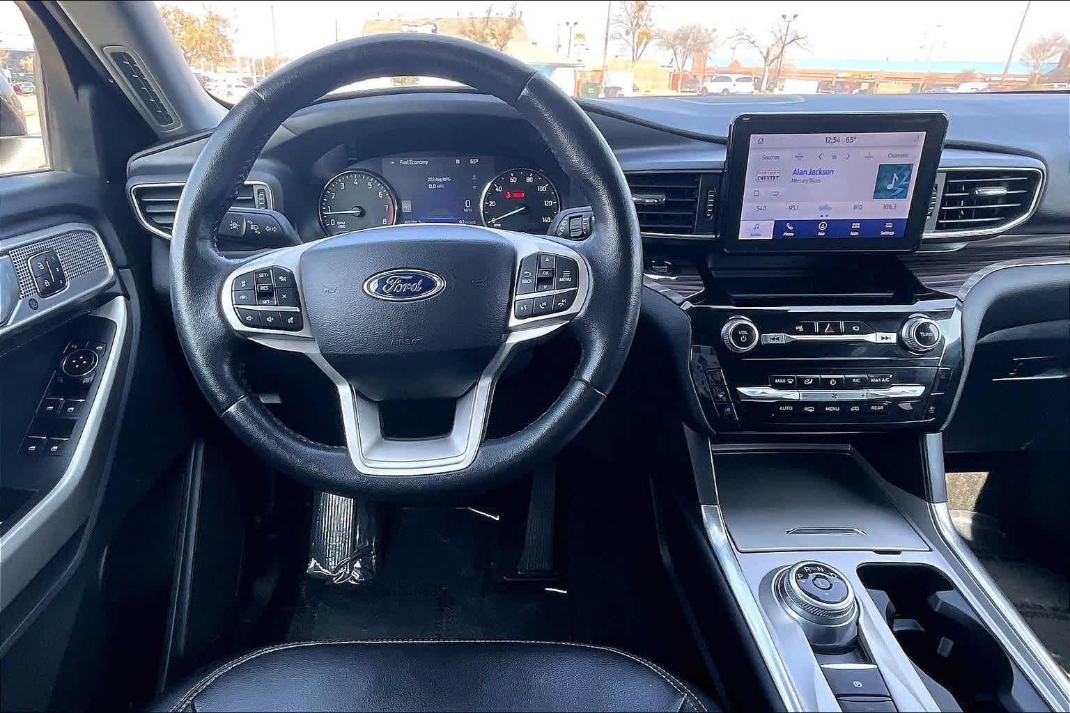 Thumbnail: 2023 Ford Explorer - 14