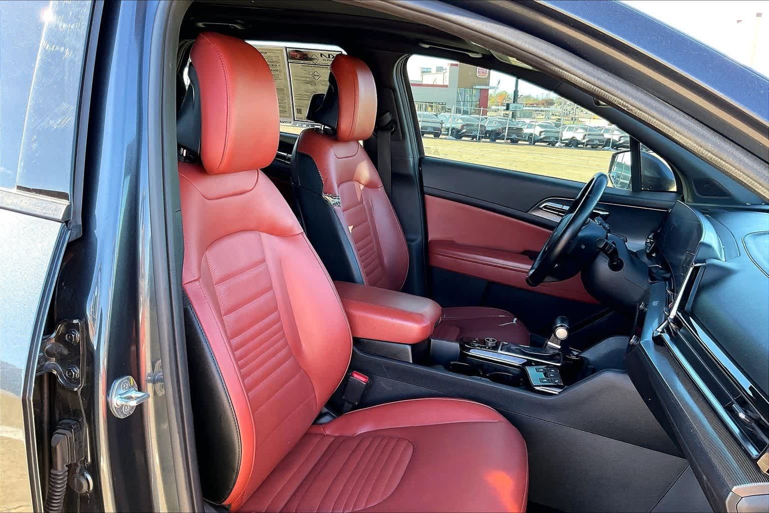 Thumbnail: 2023 Kia Sportage - 13