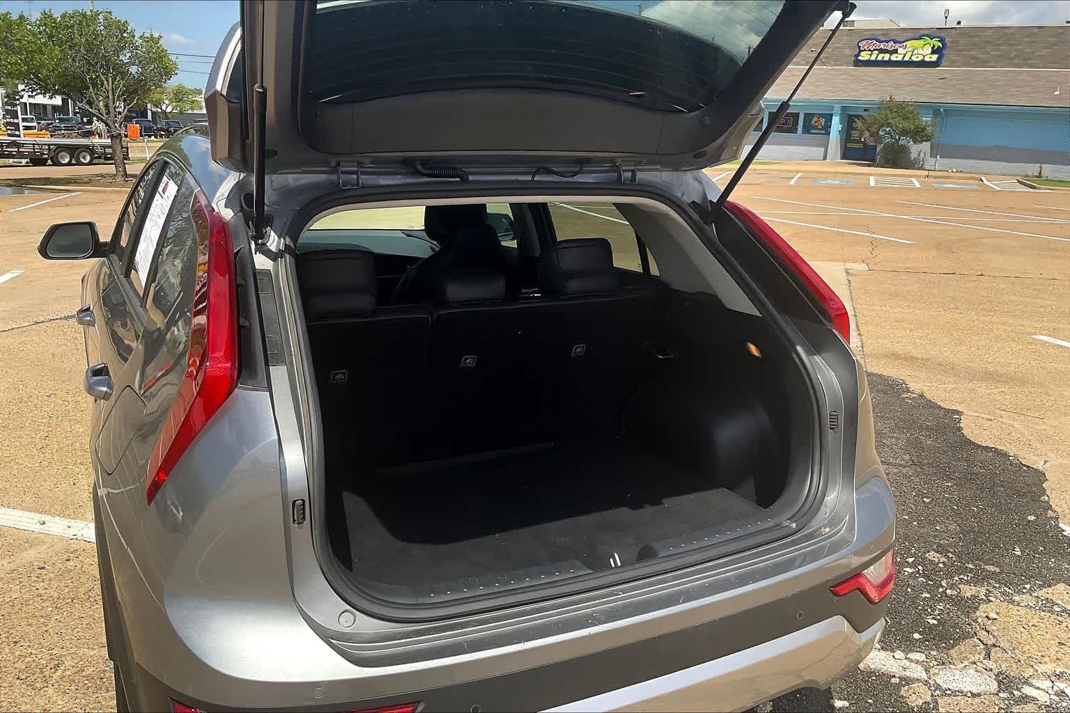 Thumbnail: 2024 Kia Niro - 18