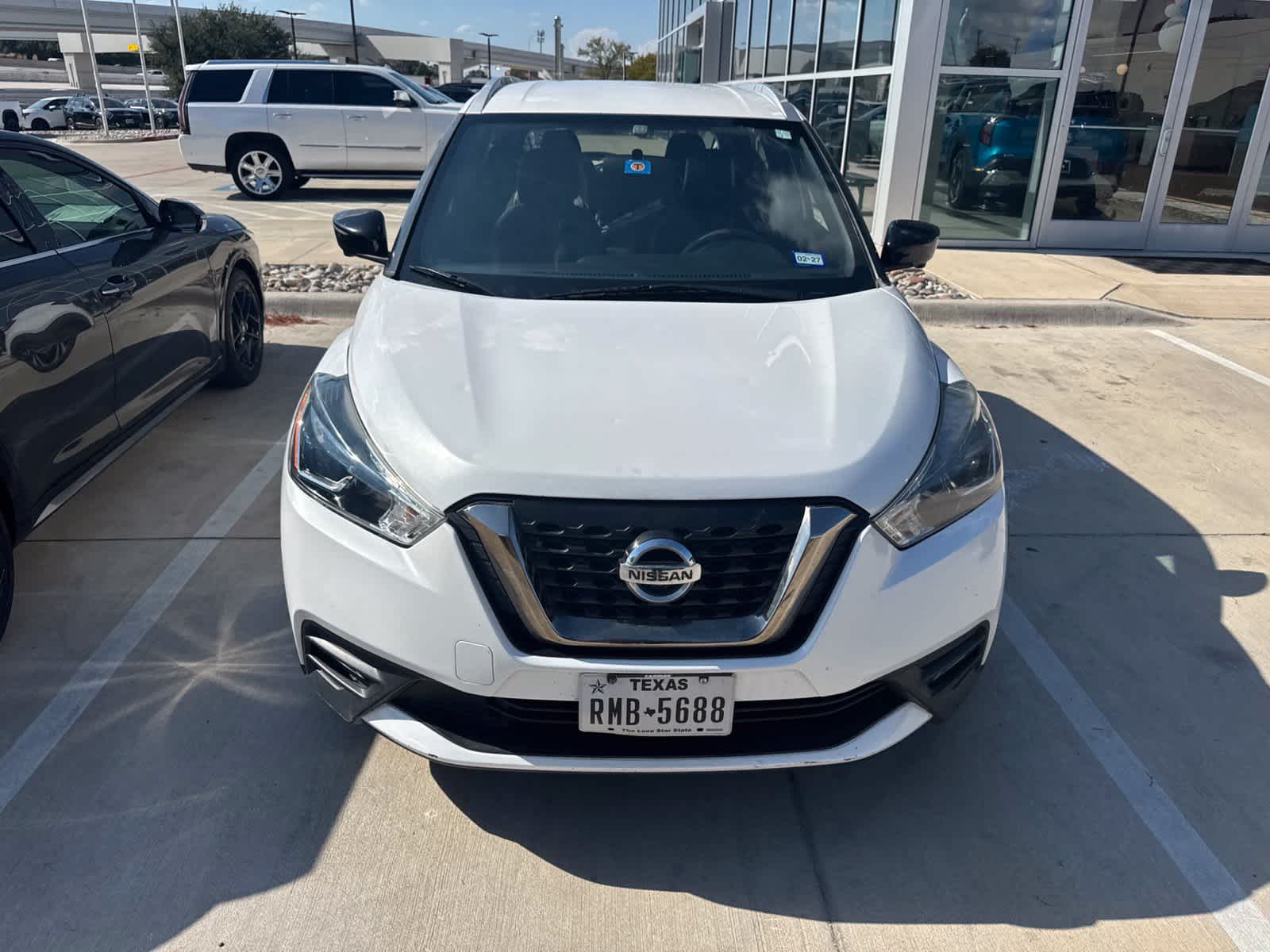 Used 2019 Nissan Kicks SR with VIN 3N1CP5CU9KL493240 for sale in Mesquite, TX