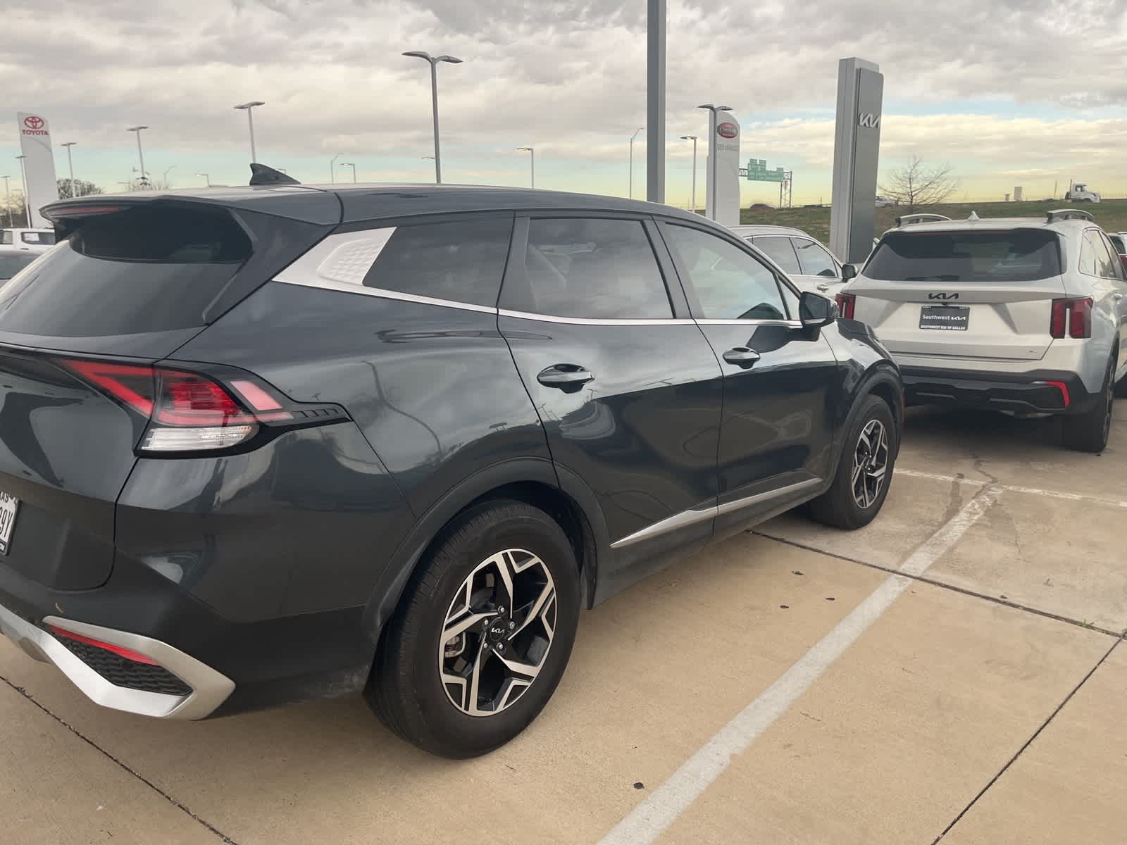 Thumbnail: 2024 Kia Sportage - 4