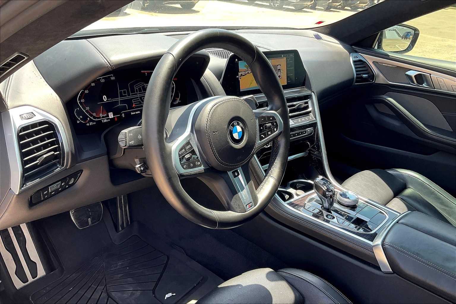 Thumbnail: 2022 BMW 8 Series - 2