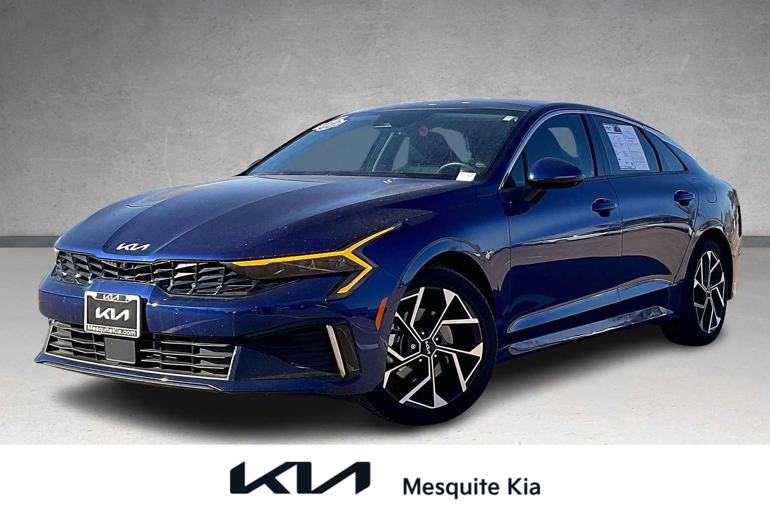 Thumbnail: 2025 Kia K5 - 1