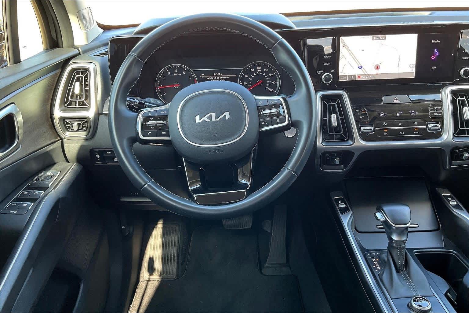 Thumbnail: 2022 Kia Sorento - 13