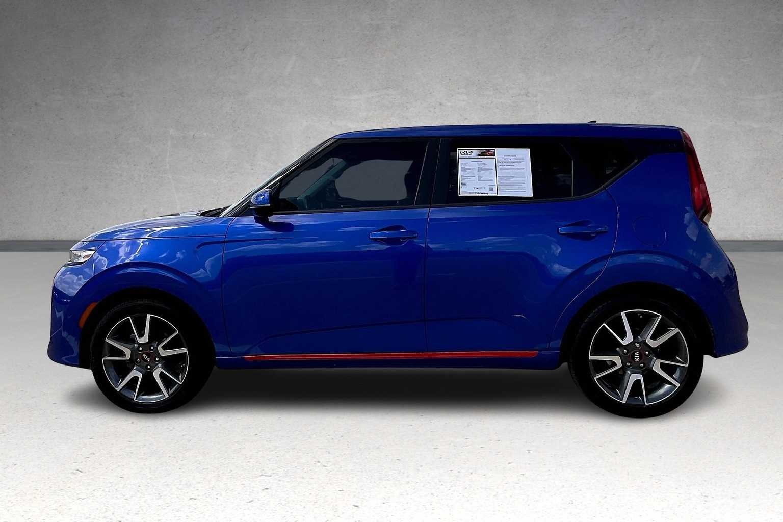 2021 Kia Soul GT-Line photo 3