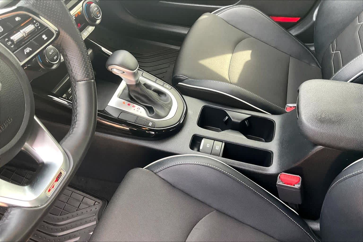 Thumbnail: 2024 Kia Forte - 16