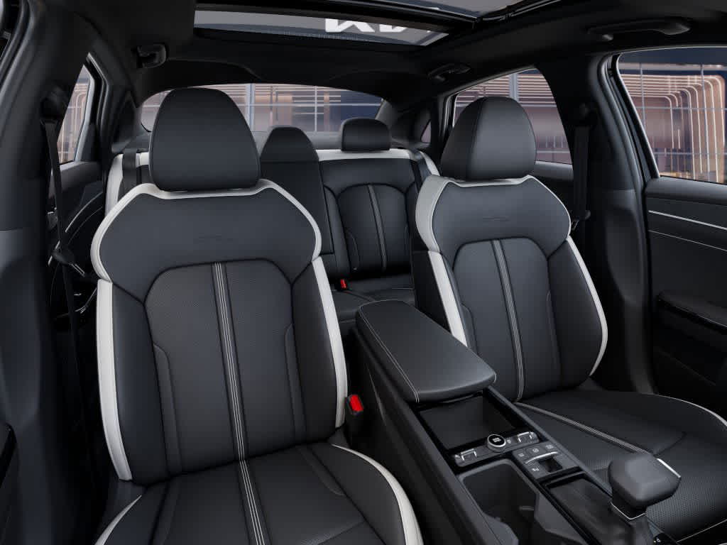 Thumbnail: 2025 Kia K5 - 15