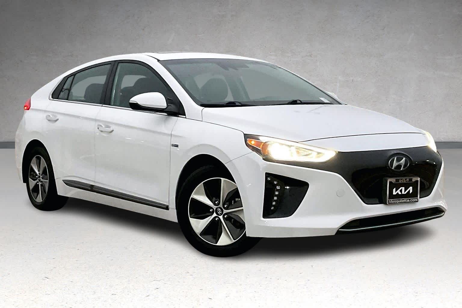 Thumbnail: 2019 Hyundai Ioniq - 20