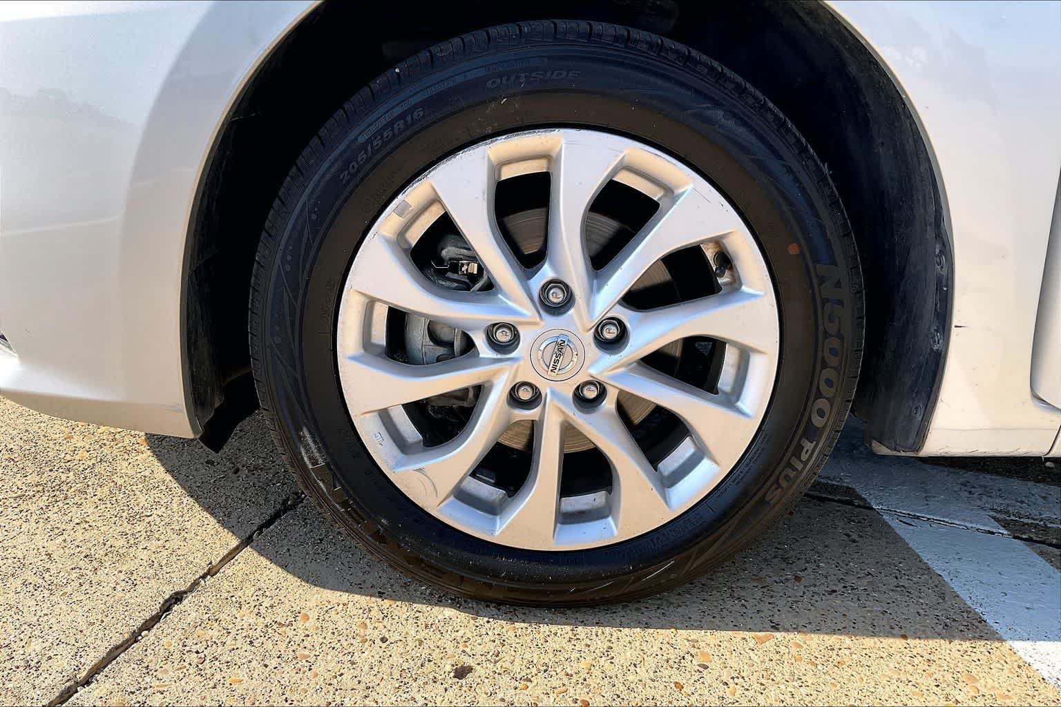 Thumbnail: 2019 Nissan Sentra - 7