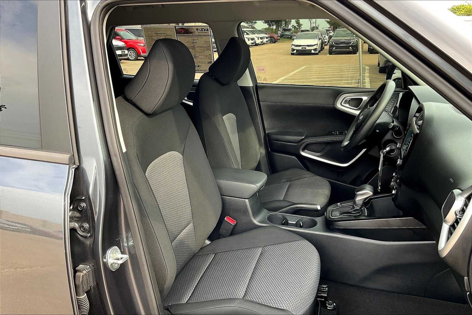 Thumbnail: 2021 Kia Soul - 12