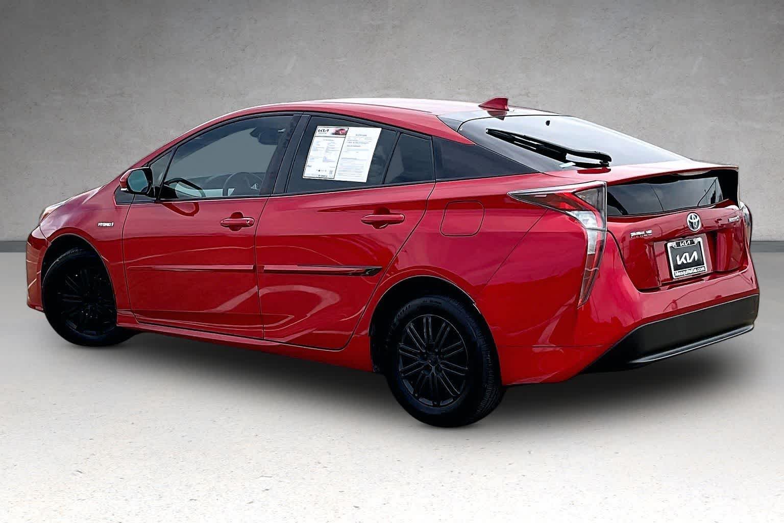 Thumbnail: 2017 Toyota Prius - 4