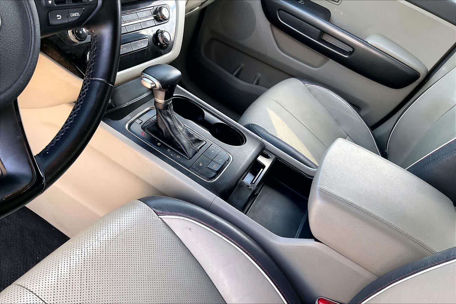 Thumbnail: 2017 Kia Sedona - 15