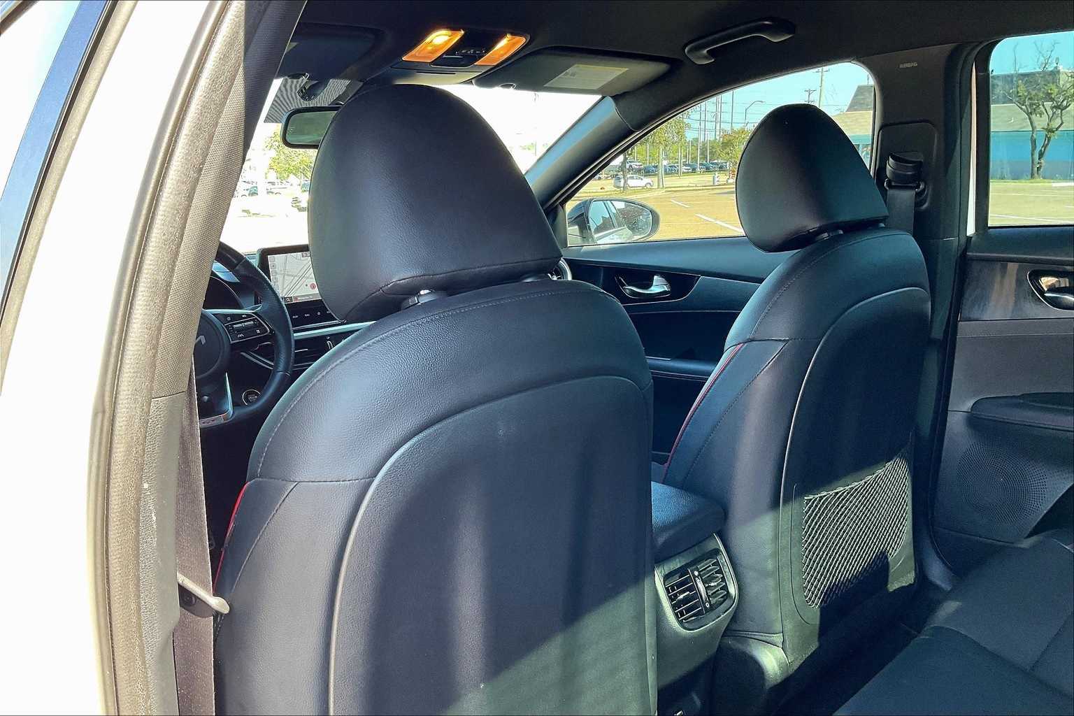 Thumbnail: 2023 Kia Forte - 12