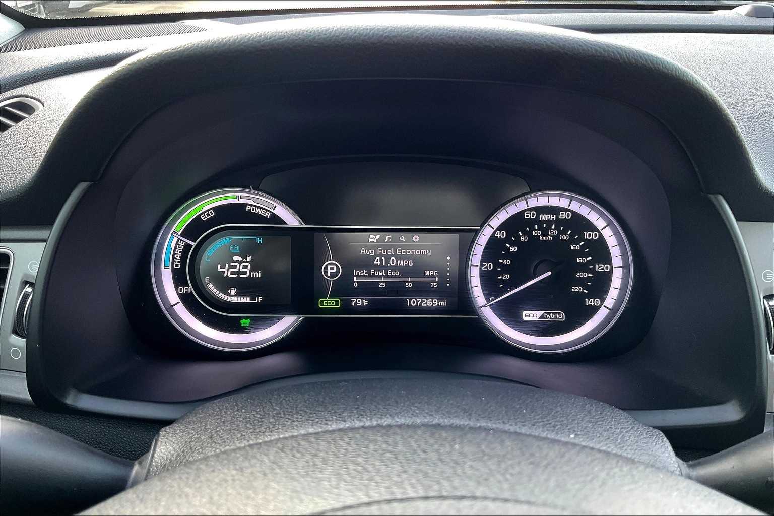 Thumbnail: 2018 Kia Niro - 17