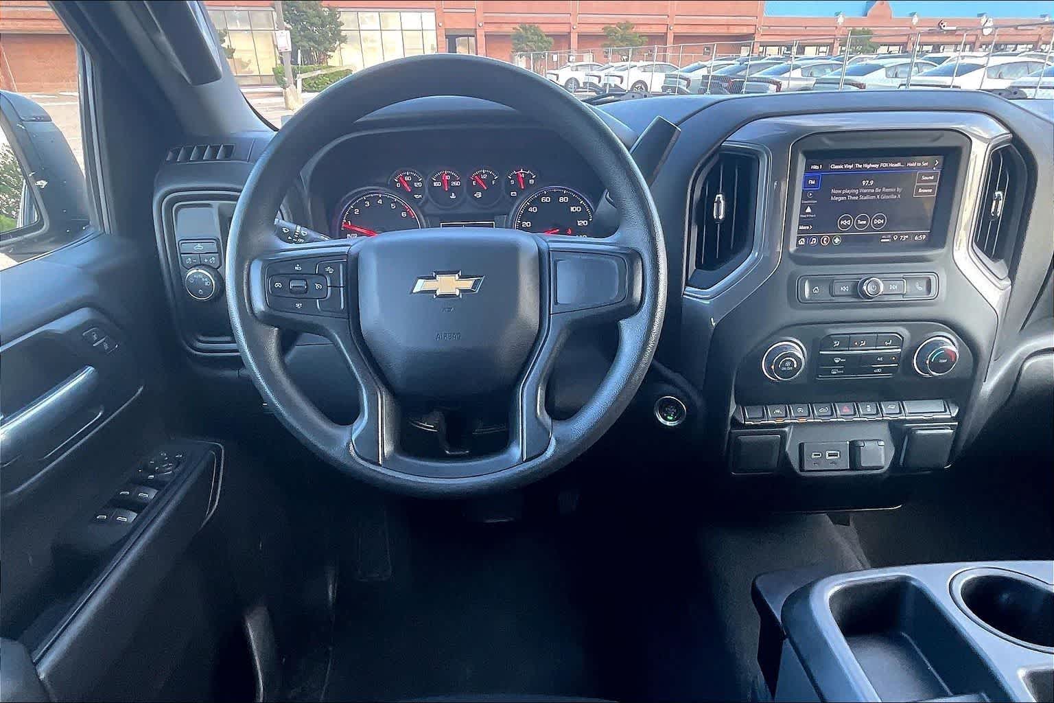 Thumbnail: 2022 Chevrolet Silverado 1500 - 14