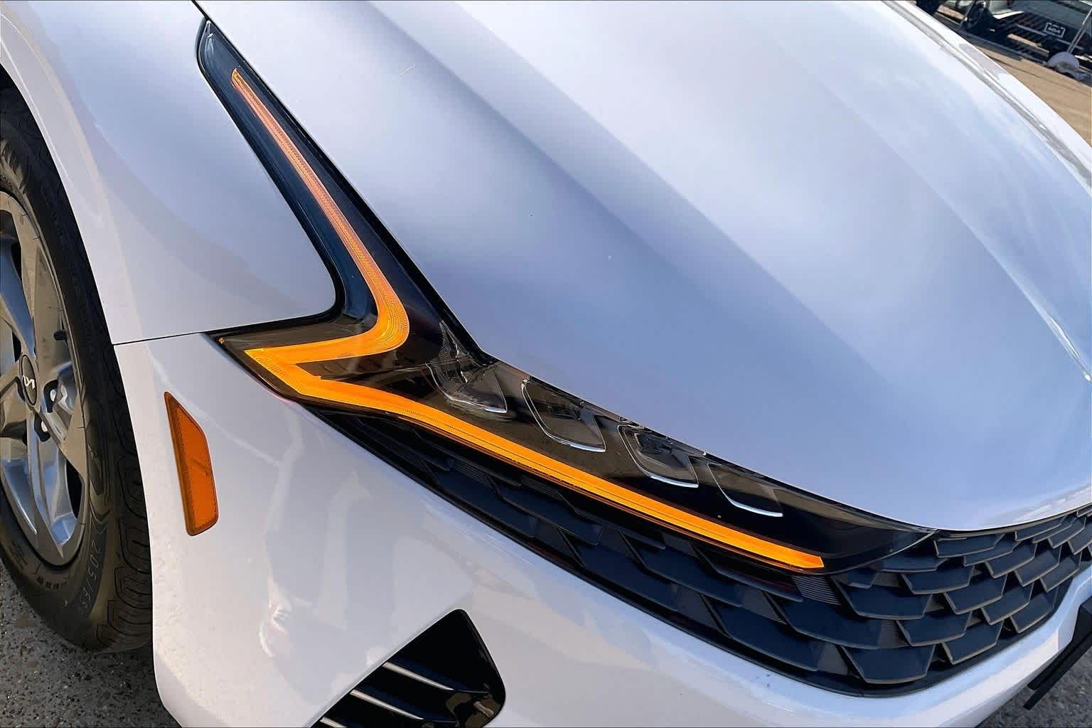 Thumbnail: 2022 Kia K5 - 29