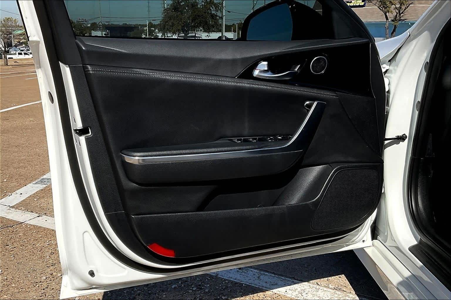 Thumbnail: 2023 Kia Stinger - 27