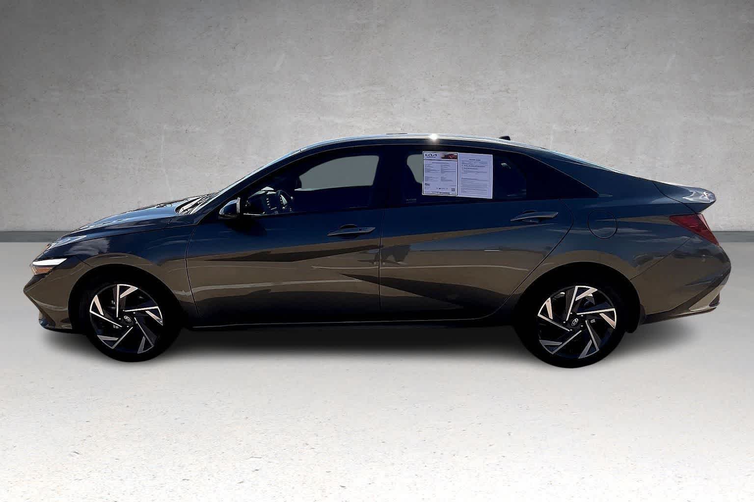 Thumbnail: 2025 Hyundai Elantra - 3