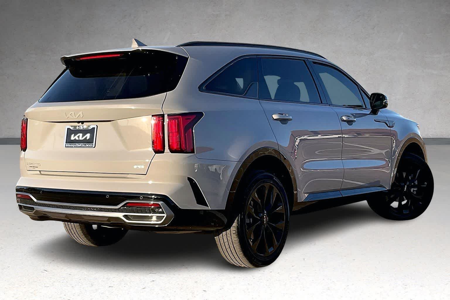 Thumbnail: 2023 Kia Sorento - 22